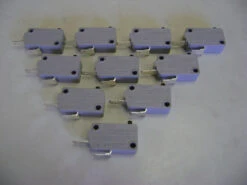 10Pcs KW3A NORMALLY OPEN MICROWAVE OVEN DOOR MICRO SWITCH