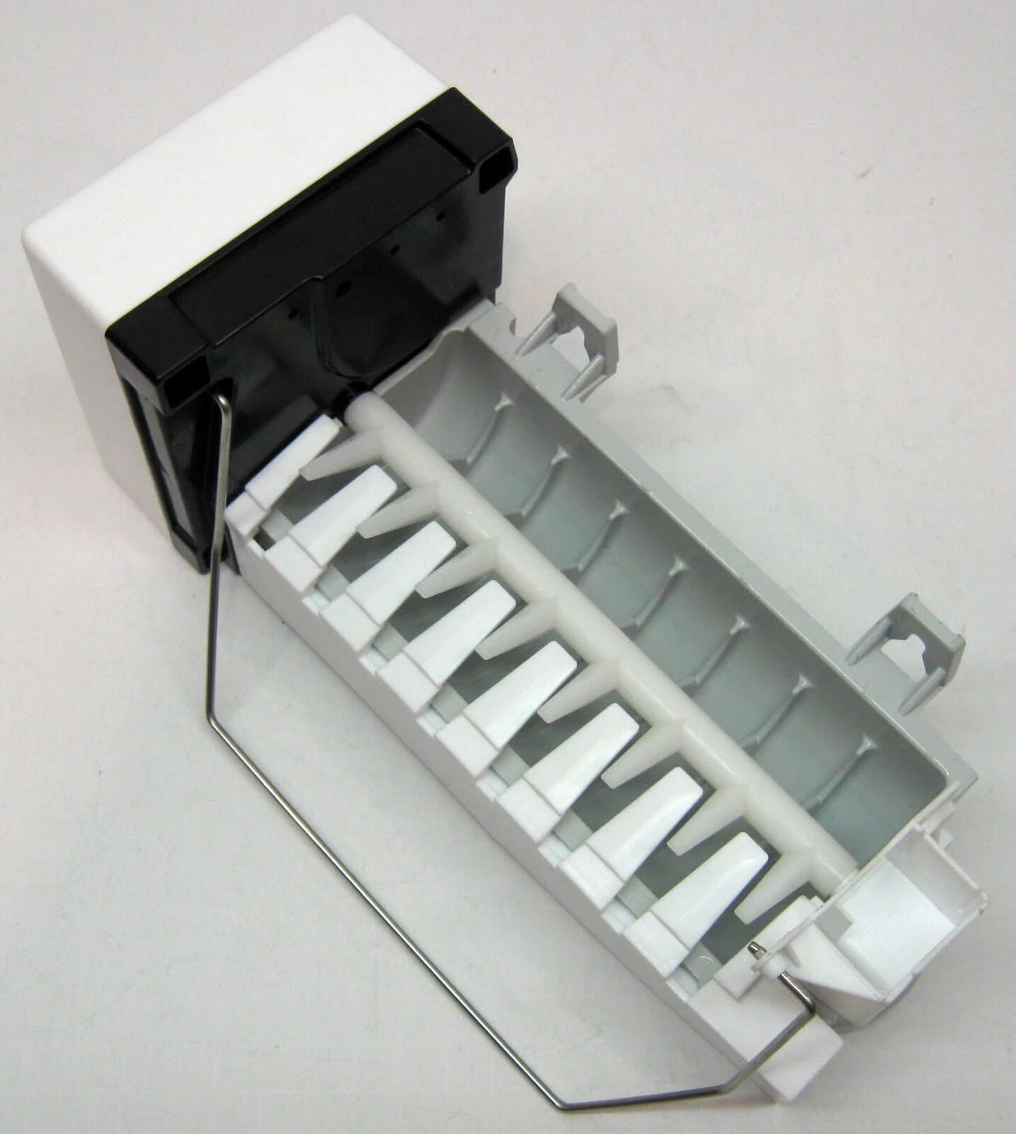 IM900 Refrigerator Icemaker Maytag Amana PS2121513 AP4135008 D7824705 3 IM900 Refrigerator Icemaker Maytag Amana PS2121513 AP4135008 D7824705